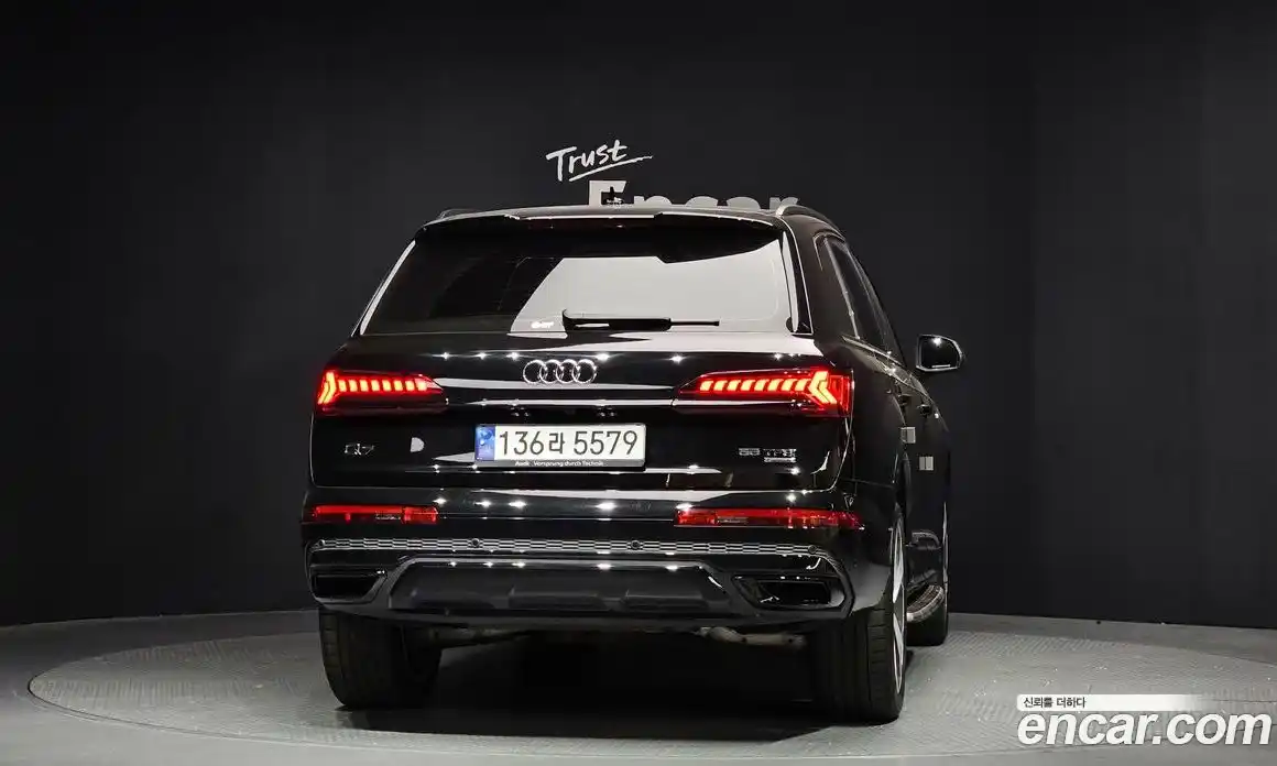 Audi Q7 2023 3.0 гидро в Москве № 428531, фото 4