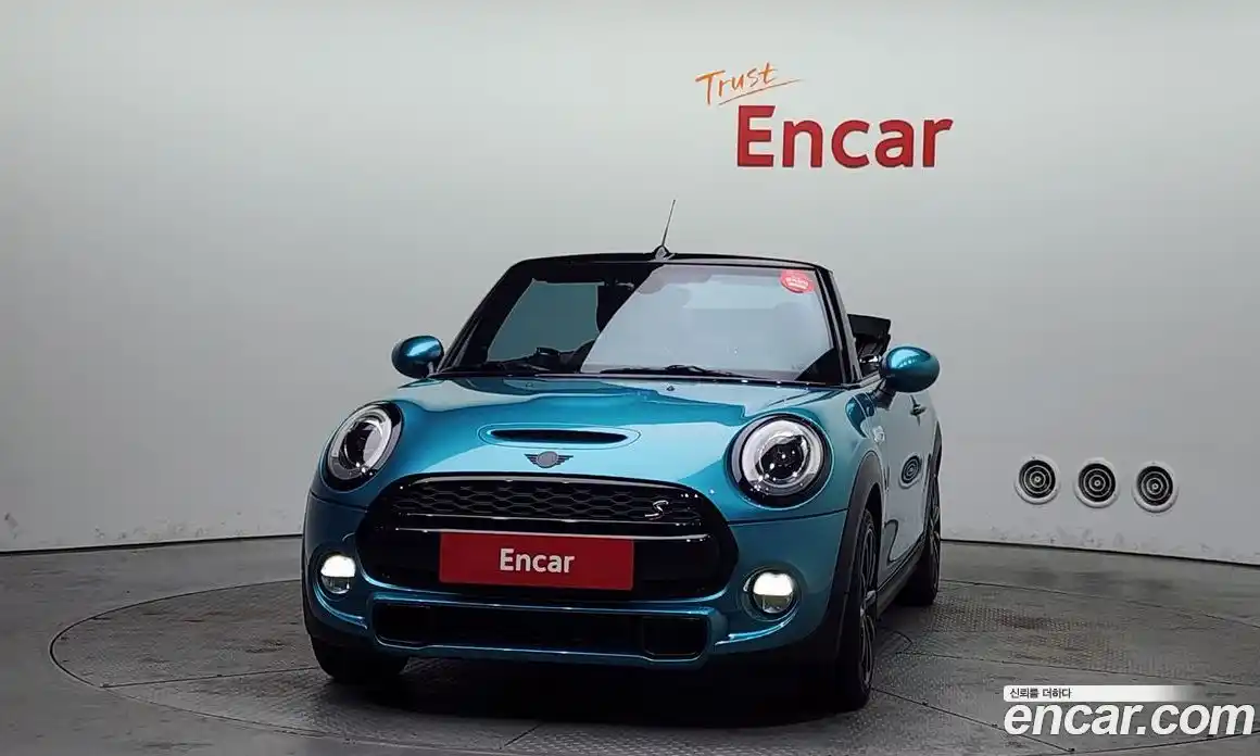 Mini Cooper Convertible 2017 2.0 гидро в Москве № 432082, фото 3