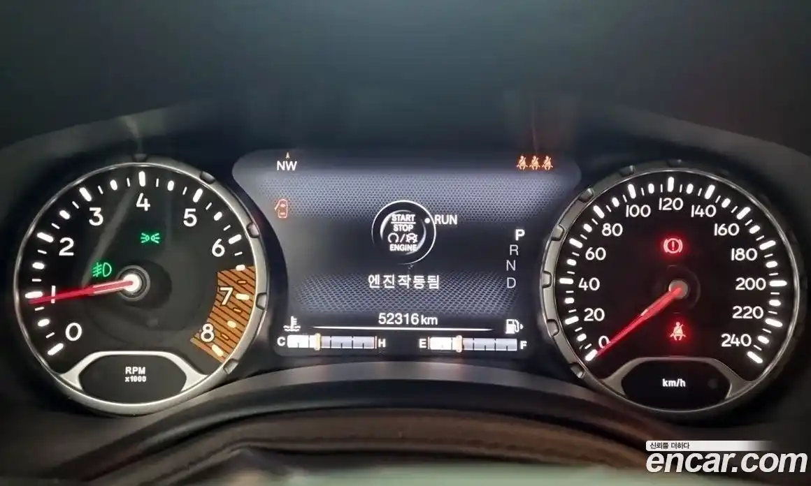 Jeep Renegade 2019 2.4 гидро в Москве № 535158, фото 16