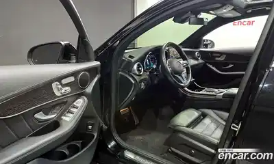 Mercedes-Benz GLC-Class 2023 2.0 гидро в Москве № 592039, миниатюра 11