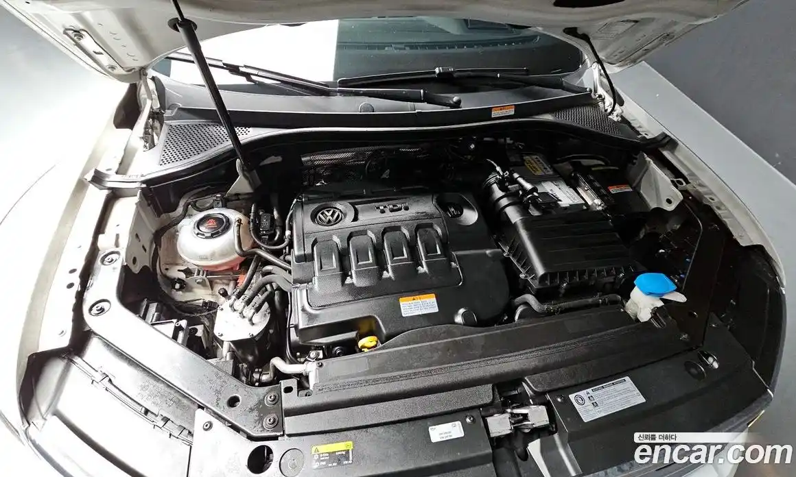 Volkswagen Tiguan 2018 2.0 гидро в Москве № 595634, фото 6