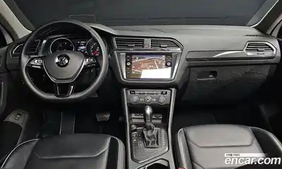 Volkswagen Tiguan 2018 2.0 гидро в Москве № 595634, миниатюра 7