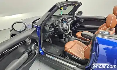 Mini Cooper Convertible 2019 1.5 гидро в Москве № 724912, миниатюра 11
