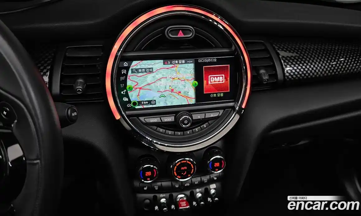 Mini Cooper Convertible 2019 1.5 гидро в Москве № 724912, фото 15