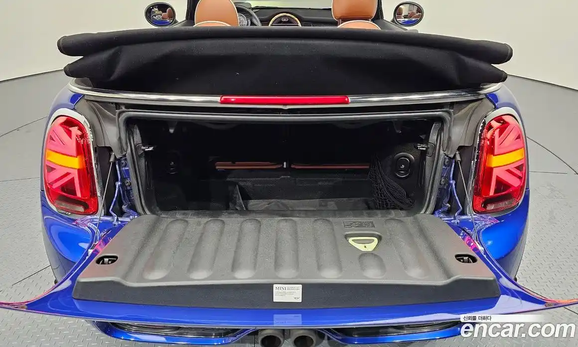 Mini Cooper Convertible 2019 1.5 гидро в Москве № 724912, фото 20
