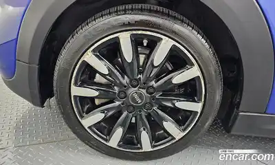 Mini Cooper Convertible 2019 1.5 гидро в Москве № 724912, миниатюра 5