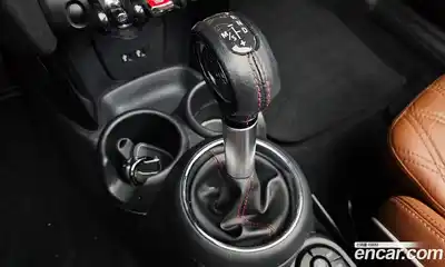 Mini Cooper Convertible 2019 1.5 гидро в Москве № 724912, миниатюра 9