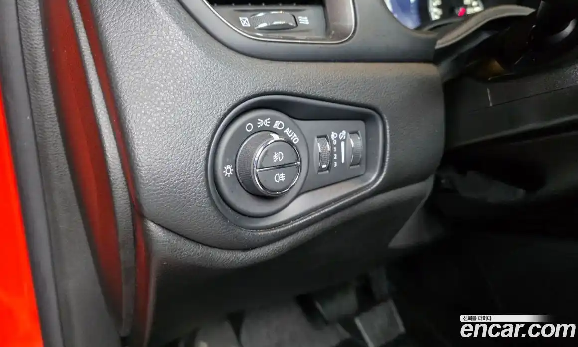 Jeep Renegade 2019 2.4 гидро в Москве № 725289, фото 17