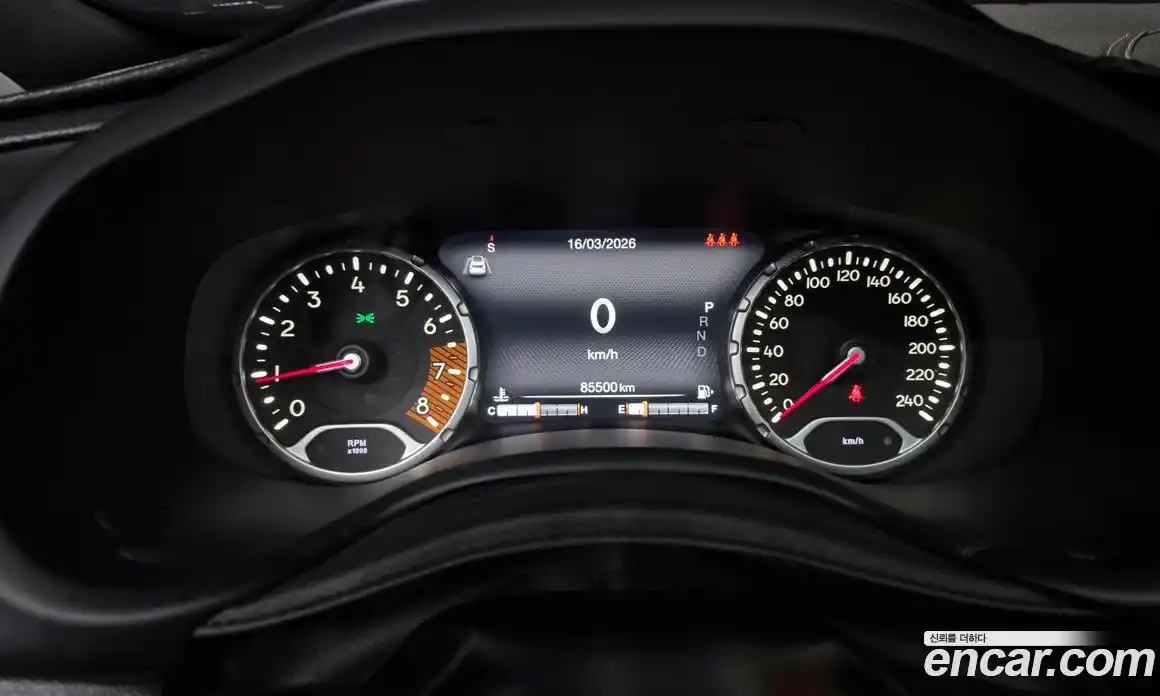 Jeep Renegade 2019 2.4 гидро в Москве № 725289, фото 8