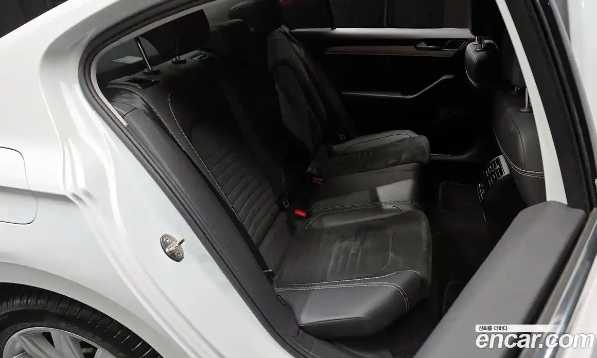 Volkswagen Passat 2021 2.0 гидро в Москве, фото 12