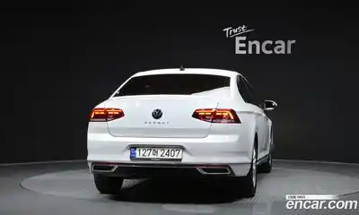 Volkswagen Passat 2021 2.0 гидро в Москве, миниатюра 4