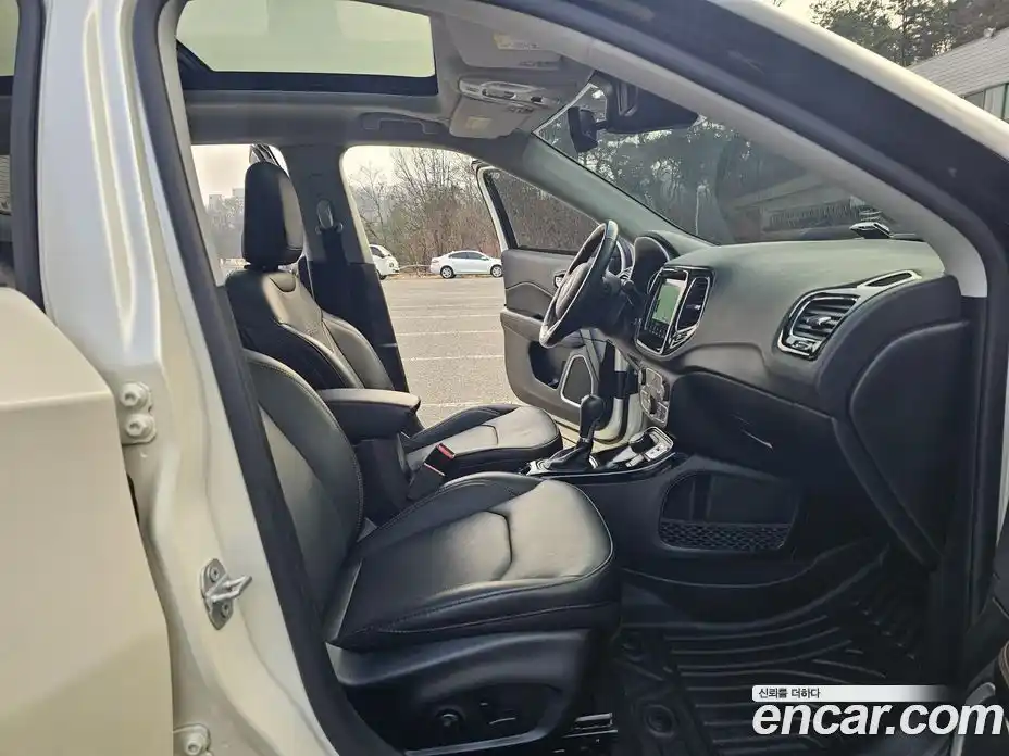 Jeep Compass 2019 2.4 гидро в Москве № 750158, фото 11