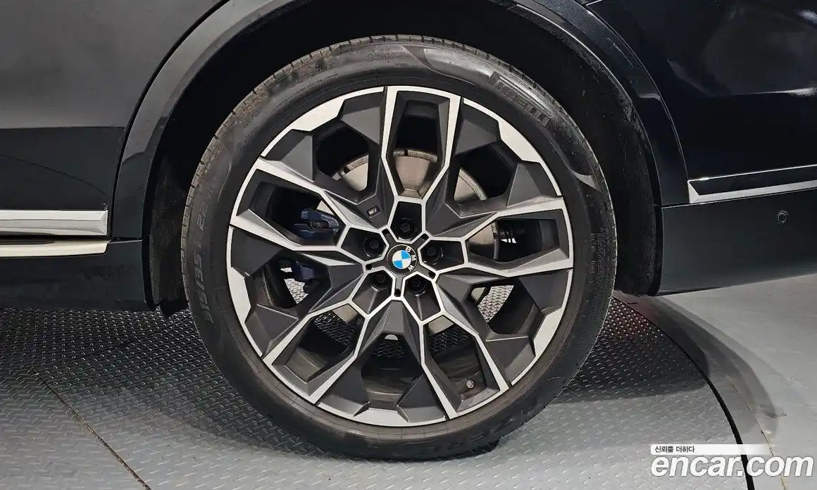 BMW X7 2023 3.0 гидро в Москве, фото 5