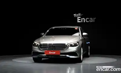 Mercedes-Benz E-Class 2022 2.0 гидро, миниатюра 3