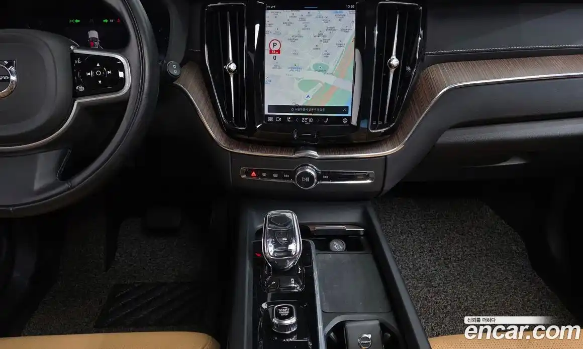 Volvo XC60 2022 2.0 гидро в Москве № 823981, фото 15