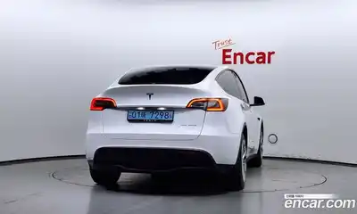 Tesla Model Y 2022 0.2 гидро в Москве № 825511, миниатюра 4