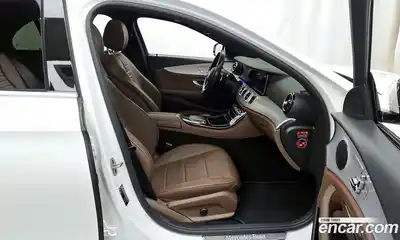 Mercedes-Benz E-Class 2021 2.0 гидро, миниатюра 11