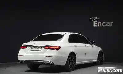 Mercedes-Benz E-Class 2021 2.0 гидро, миниатюра 2
