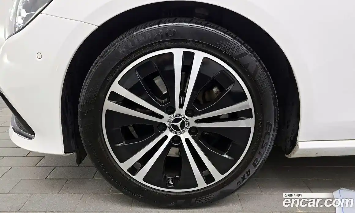 Mercedes-Benz E-Class 2021 2.0 гидро, фото 5