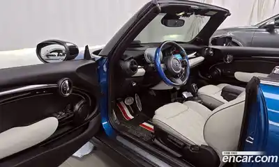 Mini Cooper Convertible 2023 2.0 гидро в Москве № 861495, миниатюра 11