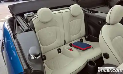 Mini Cooper Convertible 2023 2.0 гидро в Москве № 861495, миниатюра 12