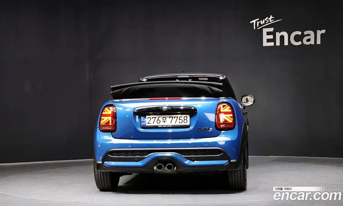 Mini Cooper Convertible 2023 2.0 гидро в Москве № 861495, фото 4