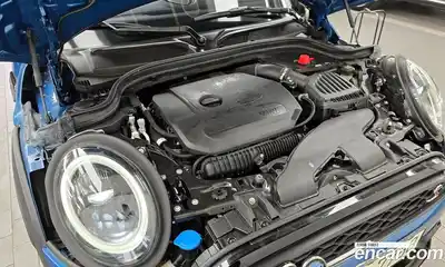 Mini Cooper Convertible 2023 2.0 гидро в Москве № 861495, миниатюра 6