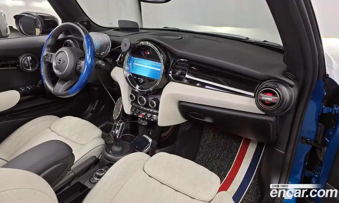 Mini Cooper Convertible 2023 2.0 гидро в Москве № 861495, фото 7