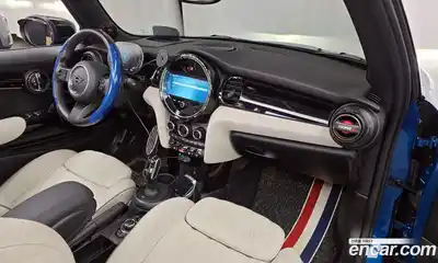 Mini Cooper Convertible 2023 2.0 гидро в Москве № 861495, миниатюра 7