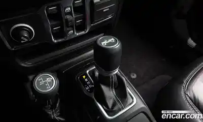 Jeep Wrangler 2019 2.0 гидро в Москве № 862928, миниатюра 9