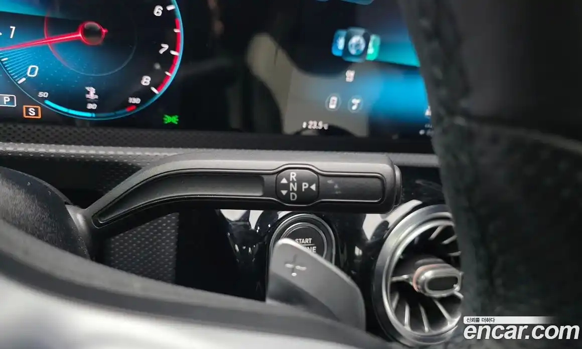 Mercedes-Benz CLA-Class 2021 2.0 гидро в Москве № 892775, фото 9