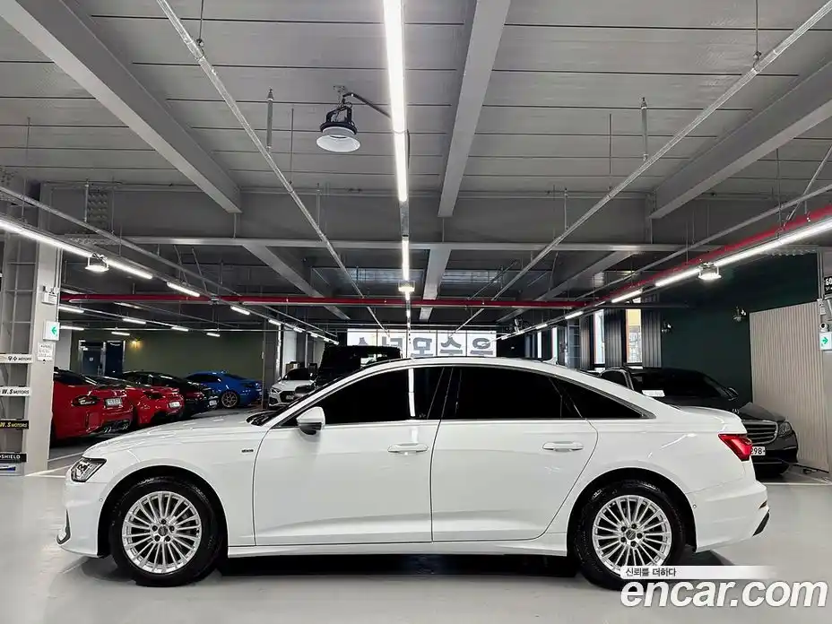 Audi A6 2021 2.0 гидро в Москве, фото 4