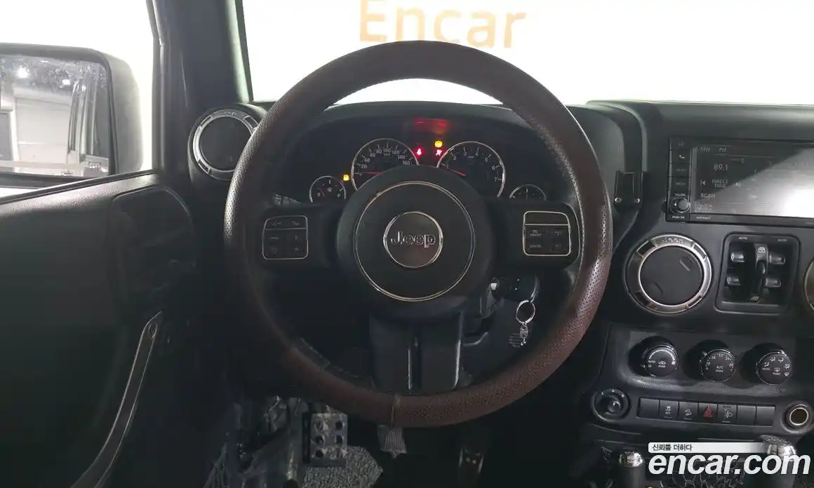 Jeep Wrangler 2016 3.6 гидро в Москве № 896639, фото 13