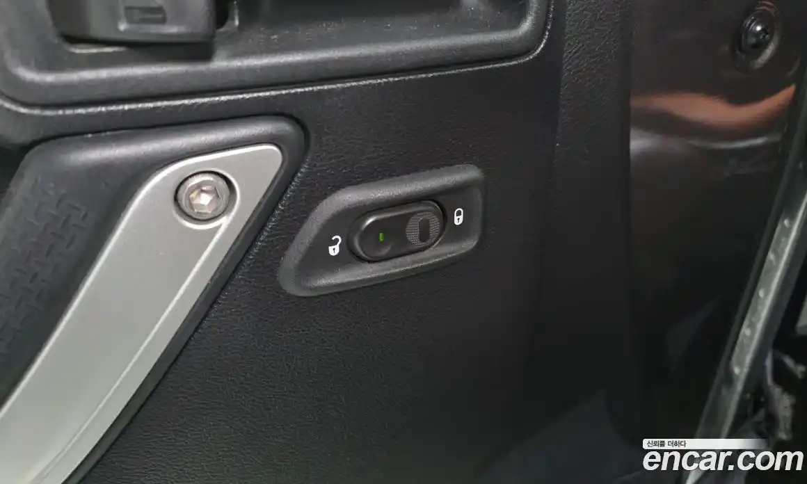 Jeep Wrangler 2016 3.6 гидро в Москве № 896639, фото 17