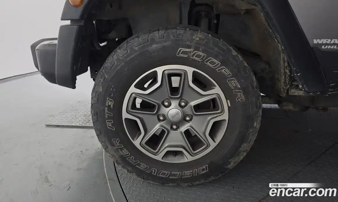 Jeep Wrangler 2016 3.6 гидро в Москве № 896639, фото 5