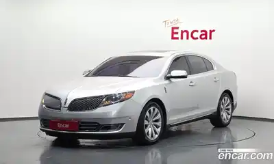 Lincoln MKS, 2014