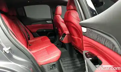 Maserati Grecale 2023 2.0 гидро в Москве № 897197, миниатюра 11