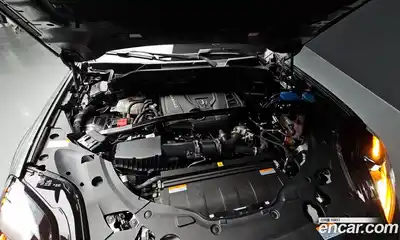 Maserati Grecale 2023 2.0 гидро в Москве № 897197, миниатюра 6