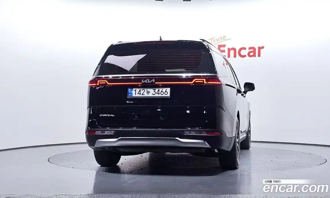 Kia Canival 2022 3.5 Автомат в Москве № 929507, фото 4