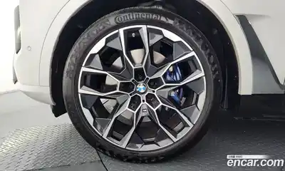 BMW X7 2023 3.0 гидро в Москве № 967952, миниатюра 4