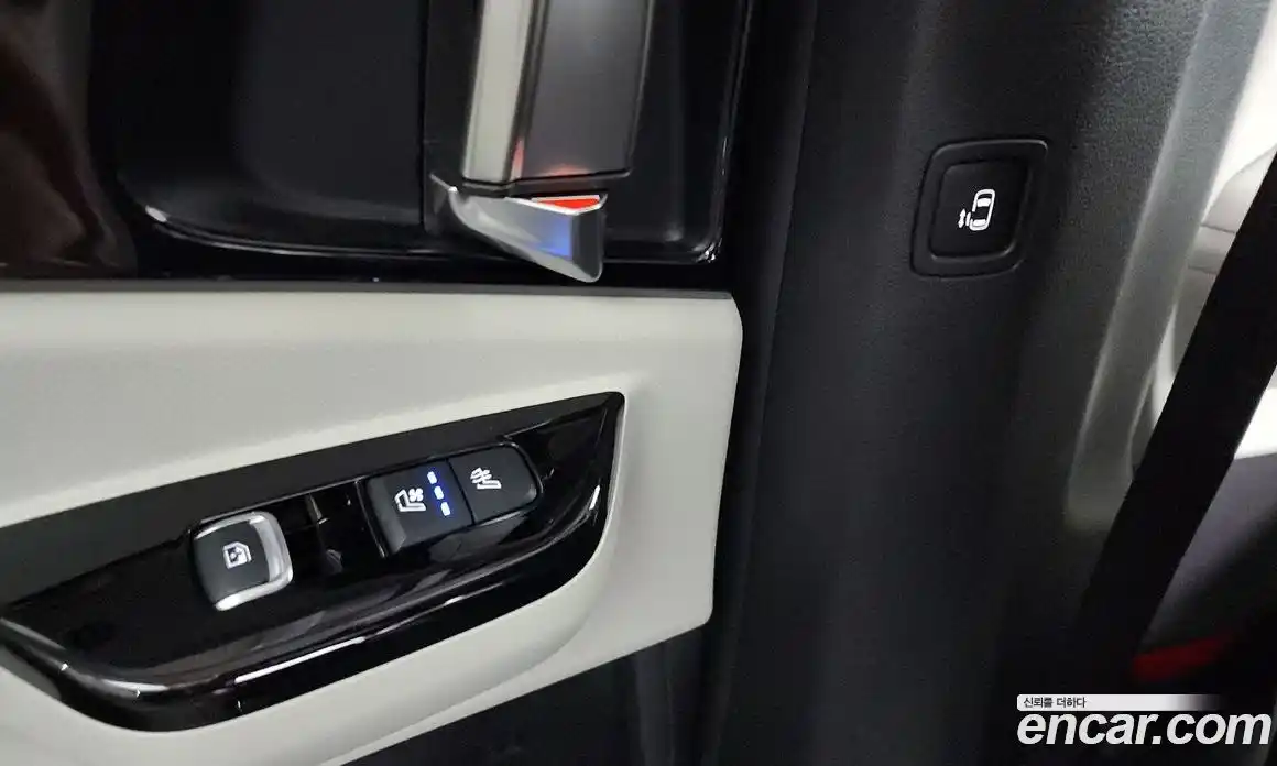 Kia Canival 2023 3.5 Автомат в Москве № 972372, фото 18