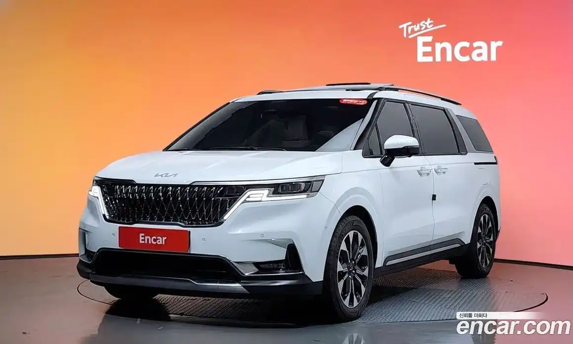 Kia Canival 2023 3.5 Автомат в Москве № 972372, фото 20