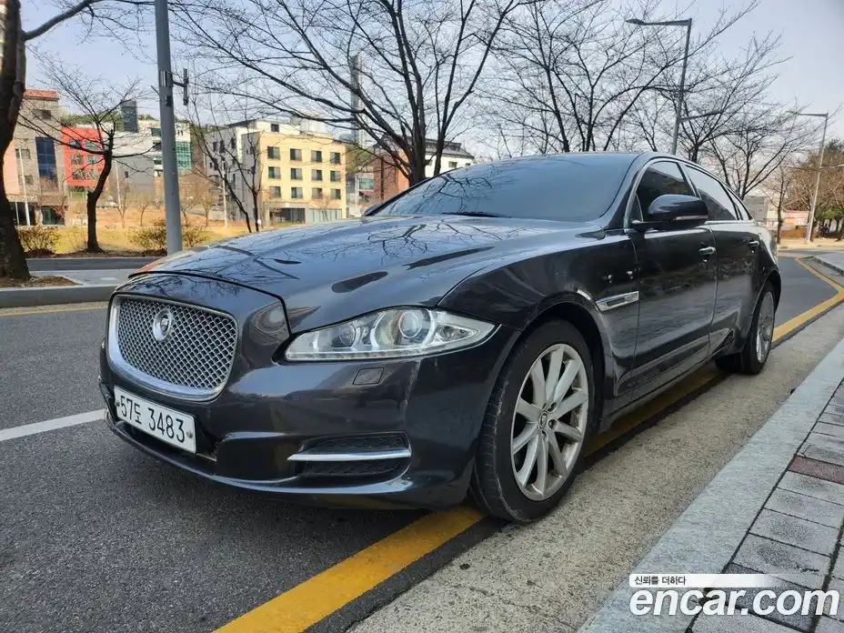 Jaguar XJ 2011 3.0 гидро в Москве № 976575, фото 20