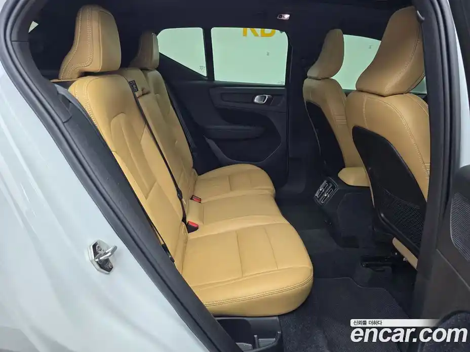 Volvo XC40 2020 2.0 гидро в Москве № 1003946, фото 11