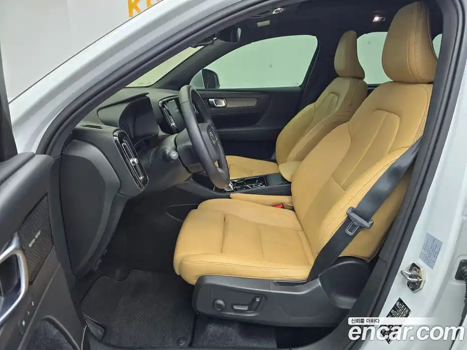 Volvo XC40 2020 2.0 гидро в Москве № 1003946, фото 10