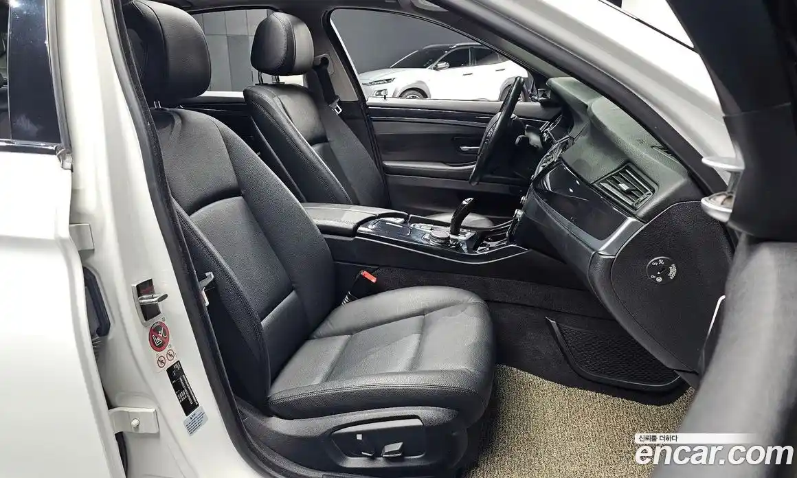 BMW 5-Series 2016 2.0 Автомат в Москве № 1004940, фото 10