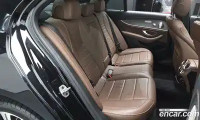 Mercedes-Benz E-Class 2023 2.0 гидро, миниатюра 11