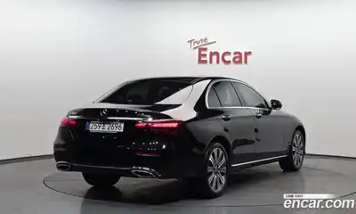 Mercedes-Benz E-Class 2023 2.0 гидро, миниатюра 2
