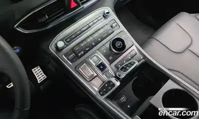 Hyundai Santa Fe 2023 1.6 Автомат в Москве № 1007318, миниатюра 9