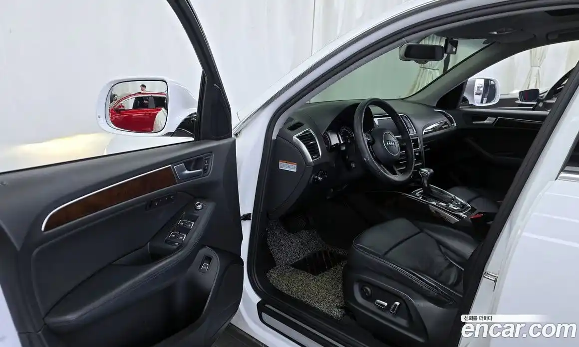 Audi Q5 2015 2.0 Автомат в Москве № 1007746, фото 10